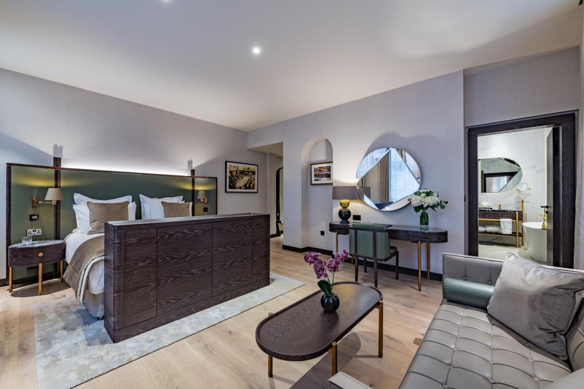 Stock Exchange Hotel, Manchester, Autograph Collection المظهر الخارجي الصورة A suite at The London West End